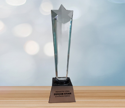 Zohaib Khan Receives First IT Icon Award for Outstanding Contributions to Pakistan’s IT Industry